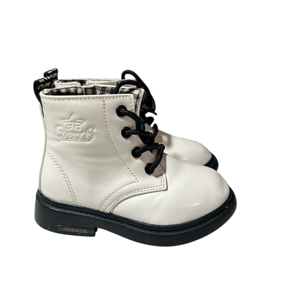 Ovekos White Lace-Up Ankle Boots with Black Soles size 8.5